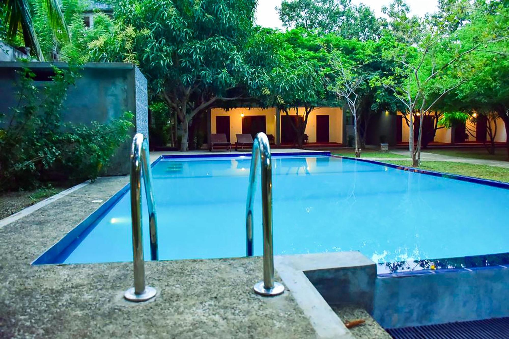 Tropicara Resort Сигирия Екстериор снимка