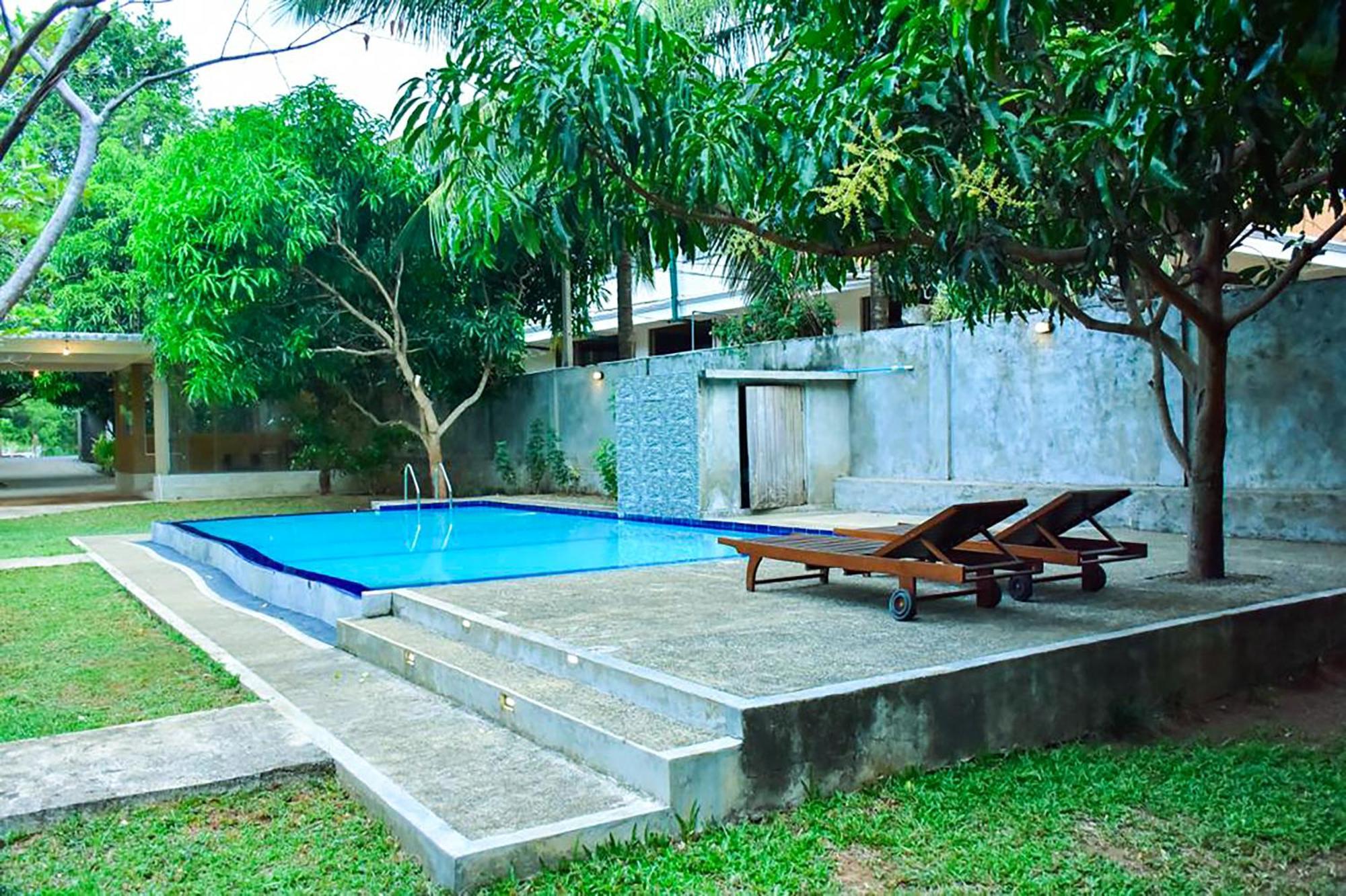 Tropicara Resort Сигирия Екстериор снимка