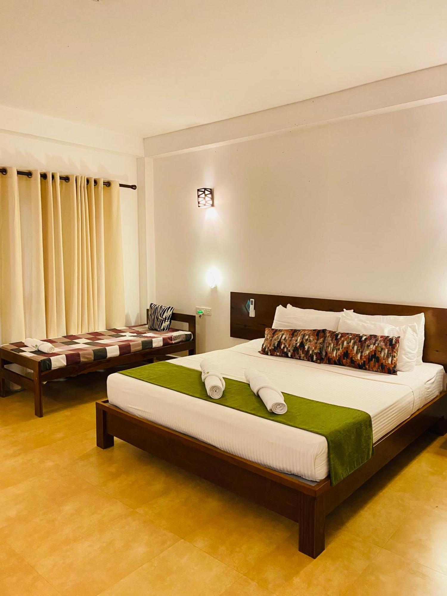 Tropicara Resort Сигирия Стая снимка